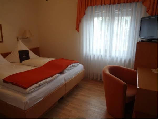 Hotel Rose Heidelberg Inklusive Fruehstueck & Saunanutzung Dış mekan fotoğraf